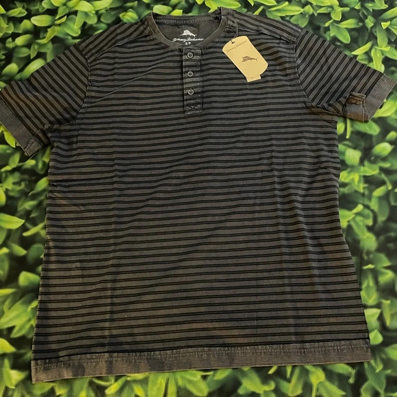 Tommy Bahama Tidelands Short Sleeve Henley, Onyx, Small, NWT - Picture 10 of 10